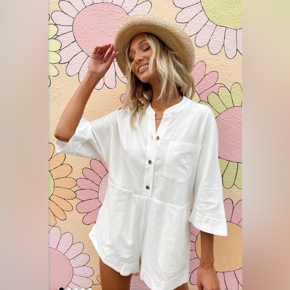 Show Me Your MuMu White Women's Shorts